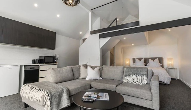 Luxury Villa: Serene Escape & Ultimate Relaxation in Mangawhai