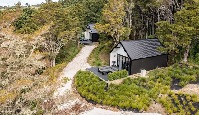 Unwind in Style: The Ultimate Luxe Group Getaway