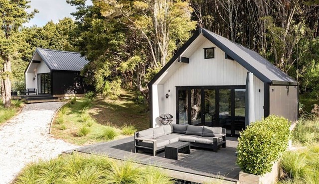 Ultimate Retreat: Lux Villa w/Stunning Views
