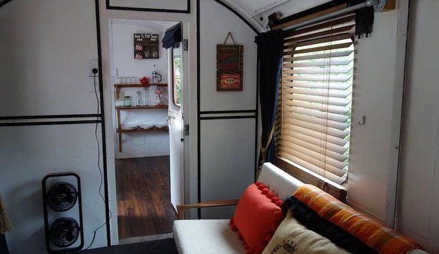 Tiny House Train-eco Stay