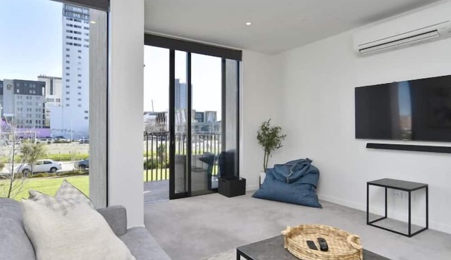 Worcester Terrace Eleven-Top inner city location in Christchurch