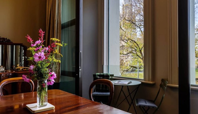 John Campbell Apartment in Dunedin