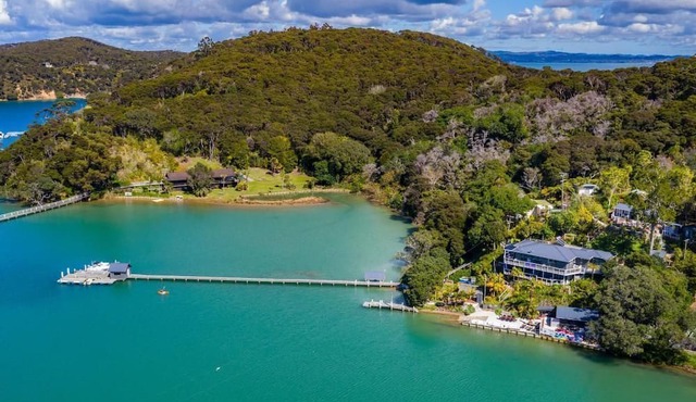 Kawau Lodge - Kotuku Master Suite plus 3 bedrooms in Auckland