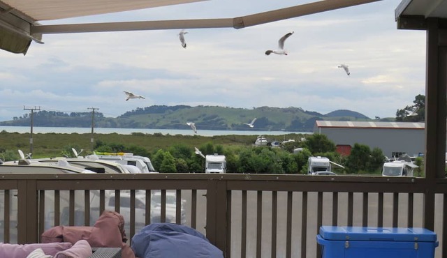 Affordable lodge, in-town location, perfect for groups and large families in Coromandel