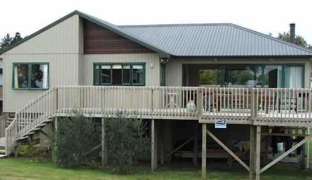 Kick Back on Karaka - Matarangi Holiday Home in Matarangi