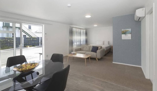 Adelphi Motel in Christchurch