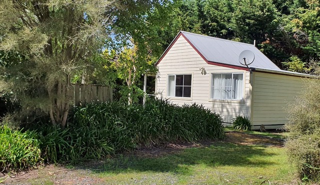Akupe Cottage, Martinborough