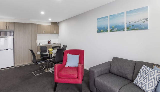 Nesuto St Martins Apartment Hotel