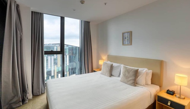 Ramada Suites By Wyndham Victoria Street West