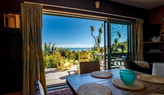 Charming Cottage Accommodation with Panoramic Sea View on West Coast, New Zealand in Punakaiki