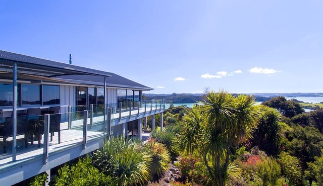 Luxurious Holiday Rental for Couples in Northland, New Zealand in Russell