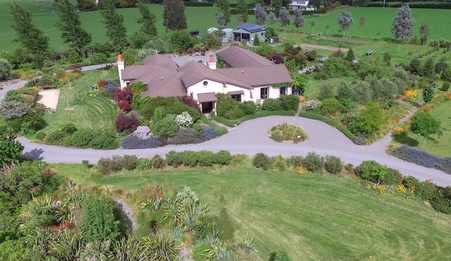 Gorgeous Wheelchair Accessible Vacation Rental Surrounded by Idyllic Gardens and Farmland near Masterton, New Zealand in Masterton