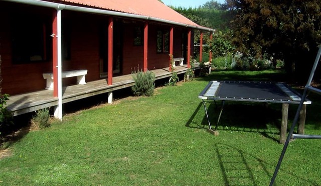 Secluded Vacation Rental a Walk Away from the Beach near Plymouth, New Zealand in Urenui