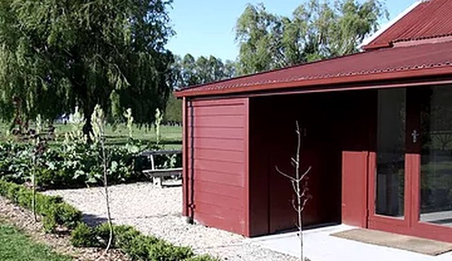Spacious Suite Rental with a Complimentary Breakfast near Halswell, South Island in Halswell