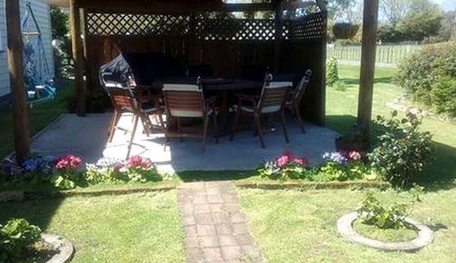 Private Vacation Rental for a Farm Getaway in Kopu, North Island in Thames