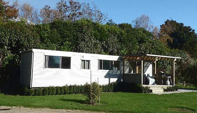 Cozy Beach Rental on Golden Bay in Parapara, New Zealand in Parapara