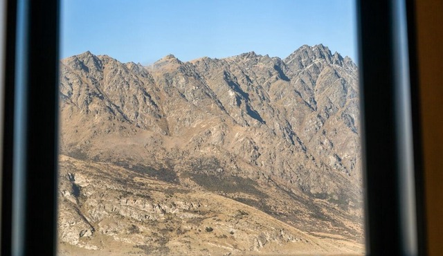 5 Mile Peaks - Remarkables View in Queenstown
