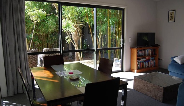 Bamboo Cabin, Golden Bay Lodge in Parapara