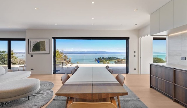 Porto Sanctuary | Tranquil Coastal Luxury with Sweeping Views in Nelson