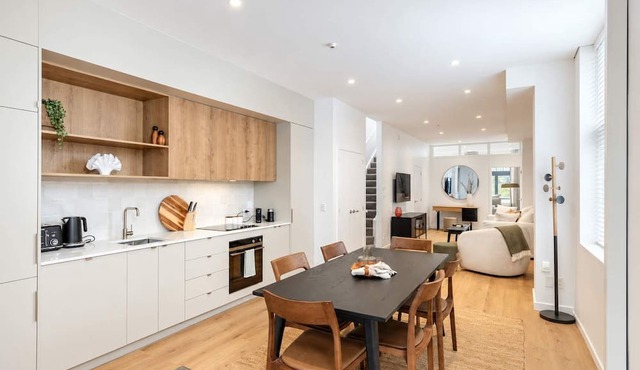 The Windsor | Wellington CBD | Stylish 3BR in Te Aro