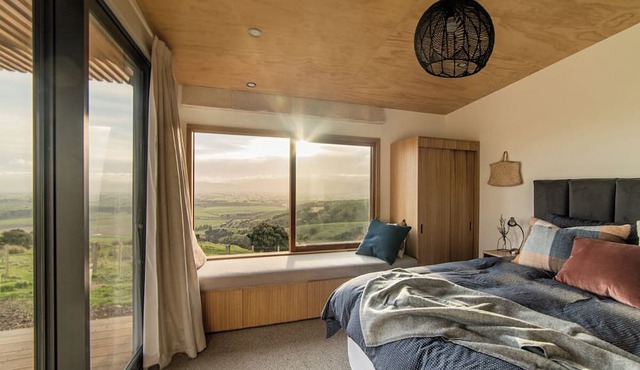 Whitimanuka Retreat - Your ultimate private getaway with incredible views.