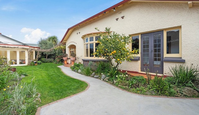 Montague Manor - Wellington Holiday Home in Lower Hutt