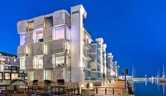 Beautiful 3bed Waterfront Retreat at Lighter Quay in Auckland
