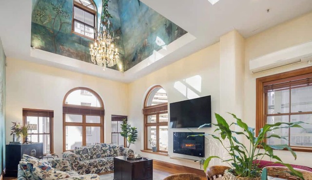 The Birds Nest - Central City Loft in Wellington