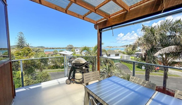 The Oasis - Holiday Home in Ngunguru