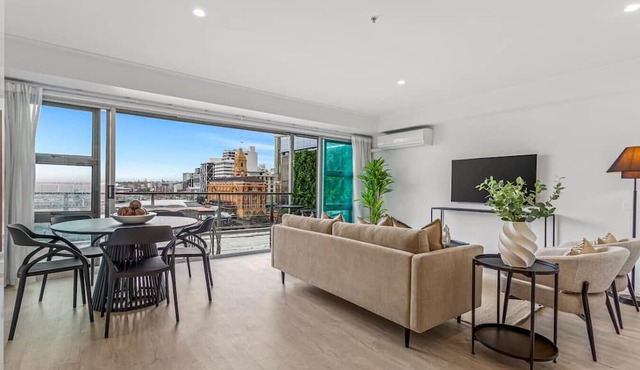 QV Stays Waterfront Getaway