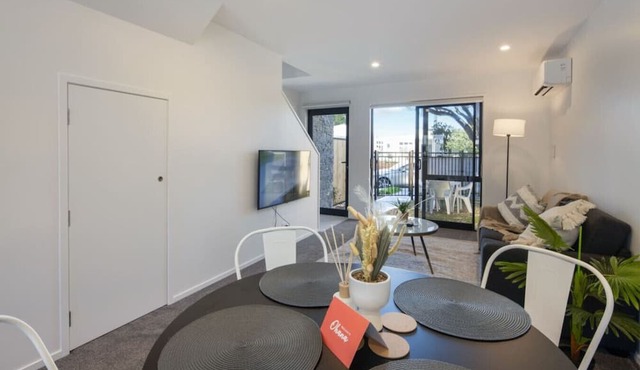 Ariki Serenade House: 2BR Peaceful Stay in Lower Hutt