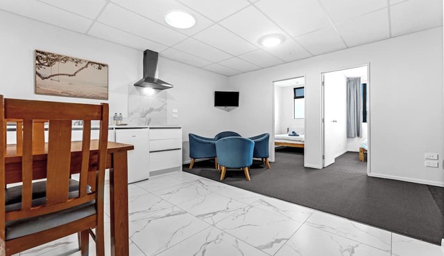 Onehunga Suites