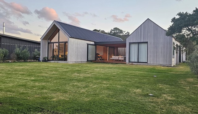 Awa Coastal Home - Architecturally designed I Whangapoua I New Chums Beach in Whangapoua