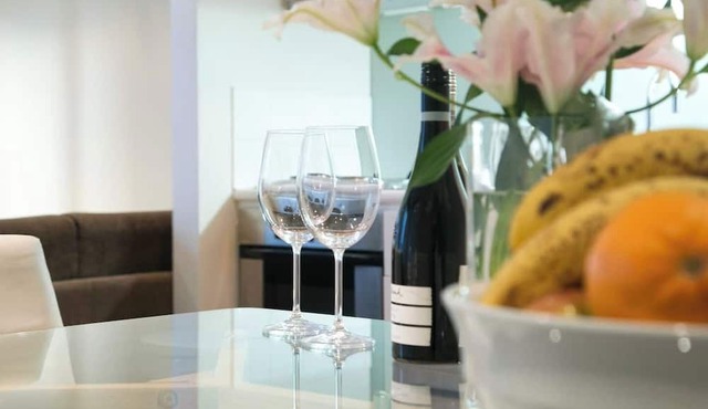 Comfy on Cuba Suite - Great Location Close to Attractions, Shops & Eateries