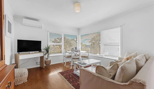 Devonport Comfort by Bespoke Stays
