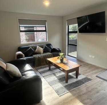 Forest Retreat 6 Mins to Queenstown in Queenstown