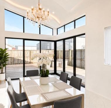 The Gem - 5 bedroom brand new house in Christchurch