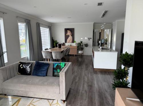 Private 5-6 Bedroom House in Flatbush