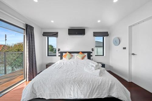 Private 3 Bedroom Ensuite Guesthouse Central Auckland in Auckland