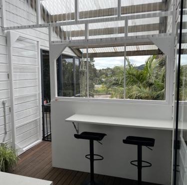 Restful Kerikeri Retreat - Spa, Views and Private Bathroom in Kerikeri