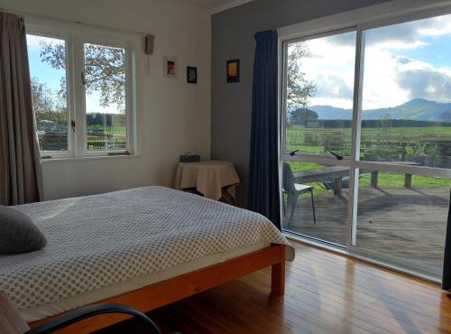 self check-in accommodation in Waikato in Te Miro