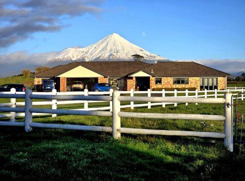 Petes Country Retreat in Midhirst