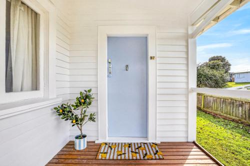 The Little Blue Cottage in Whanganui