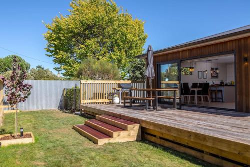 Broadway On New York in Martinborough