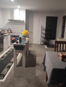 A Comfortable Large Room in Hornby Townhouse in Christchurch