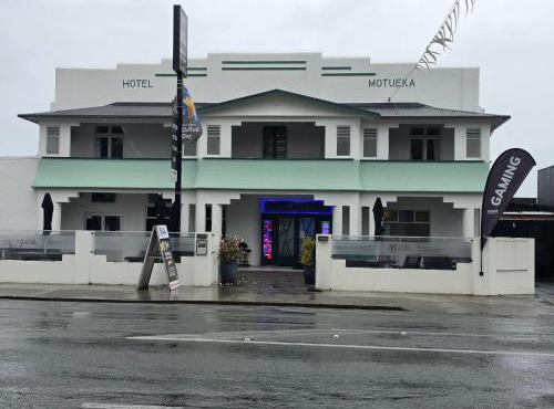 Hotel Motueka - Some weekends may have loud Live Music playing in Motueka