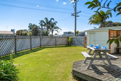 Kiwi Comfort - Whangamata Holiday Home in Whangamata