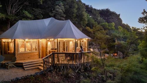 Tarata Eco Retreat Tent in Taharoa