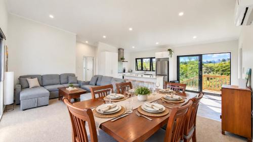 Road to Paradise Vacation Home - Mountain Views and Tranquility in Kopu