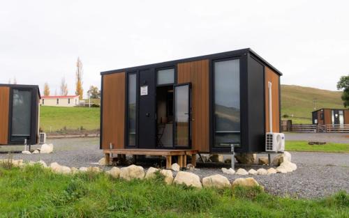 Weka Pass Cottages by Tiny Away in Waikari